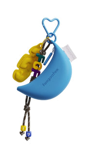 Porte-clés Moony bleu avec mousqueton cœur et charms colorés