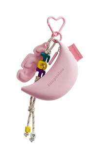 Porte-clés Moony rose avec mousqueton cœur et charms colorés